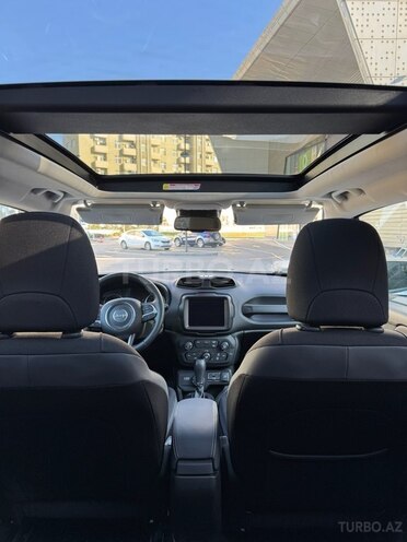 Jeep Renegade-11