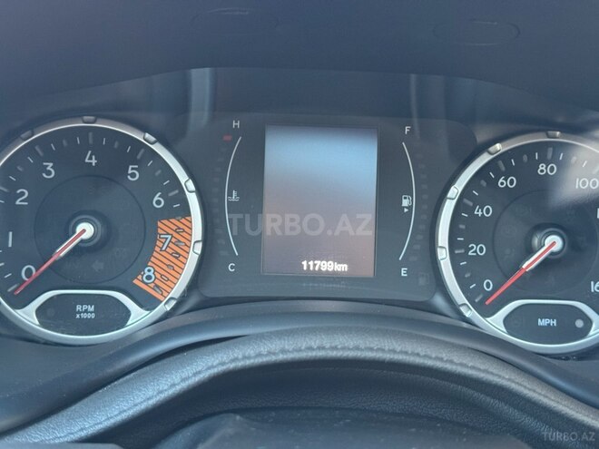 Jeep Renegade-17