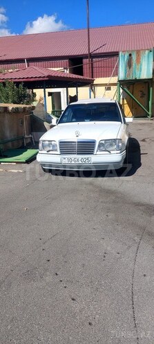 Mercedes E 250 1995, 528,000 km - 2.5 l - Bakı
