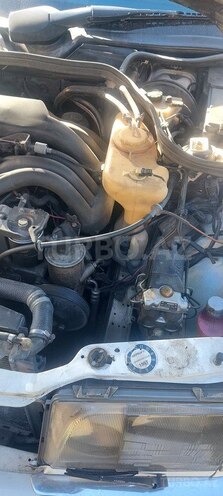 Mercedes E 250 1995, 528,000 km - 2.5 l - Bakı
