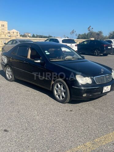 Mercedes C 240 2000, 256,000 km - 2.6 л - Bakı