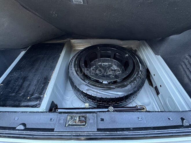 Mercedes E 220 2001, 396,000 km - 2.2 l - Bakı
