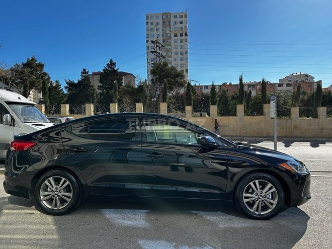 Hyundai Elantra 2018, 77,000 km - 2.0 л - Bakı