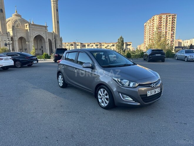 Hyundai i20 2013, 107,000 km - 1.4 l - Bakı