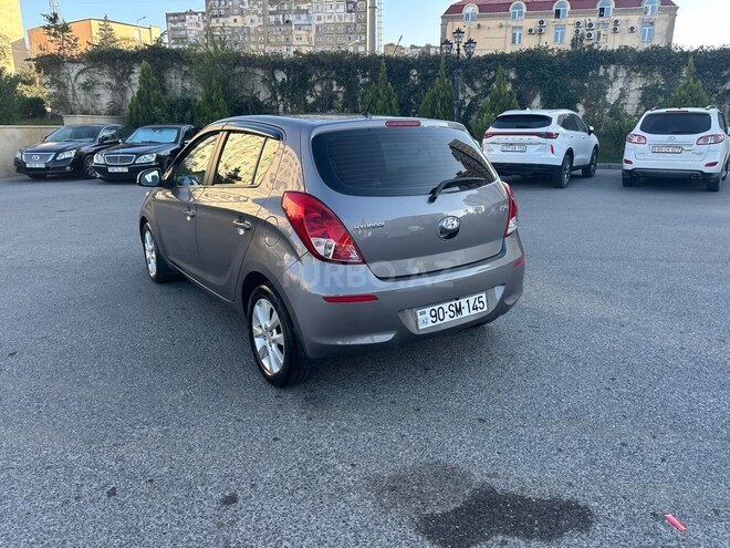 Hyundai i20 2013, 107,000 km - 1.4 l - Bakı