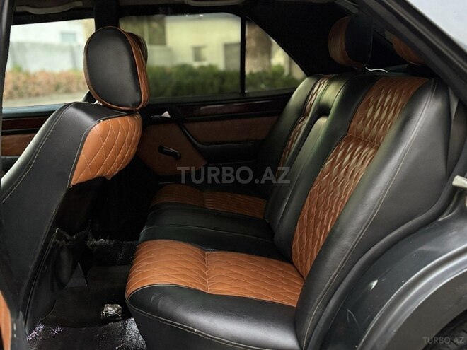Mercedes E 220 1995, 230,500 km - 2.2 l - Xırdalan