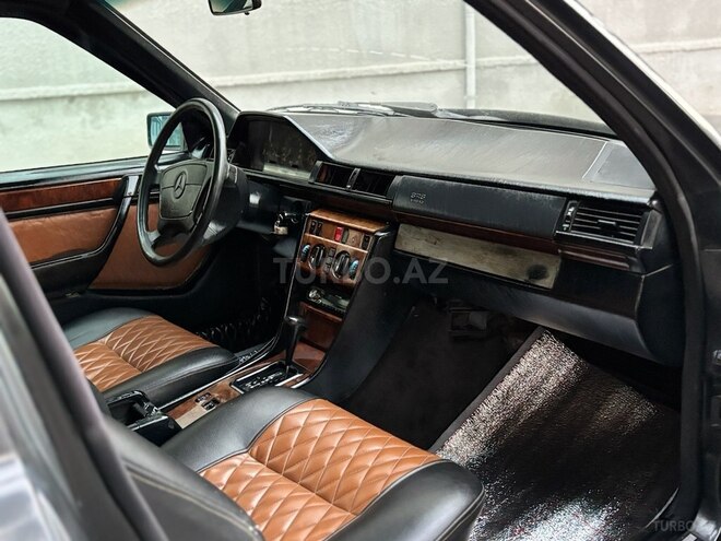 Mercedes E 220 1995, 230,500 km - 2.2 l - Xırdalan