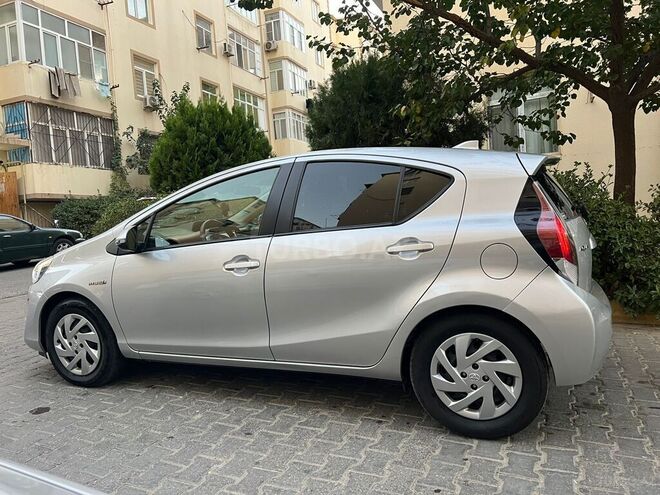 Toyota Aqua 2015, 142,000 km - 1.5 l - Bakı