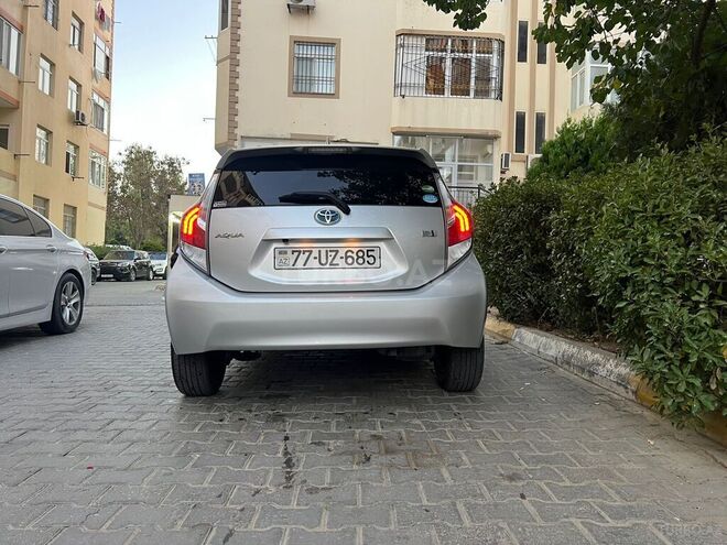 Toyota Aqua 2015, 142,000 km - 1.5 l - Bakı