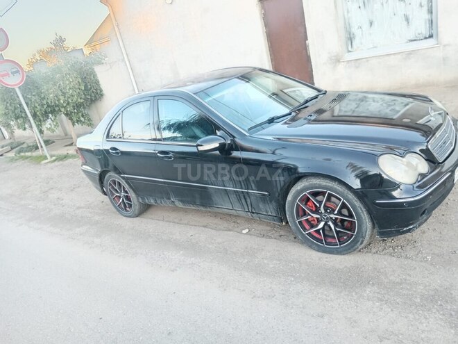 Mercedes C 320 2000, 549,980 km - 3.2 l - Tovuz