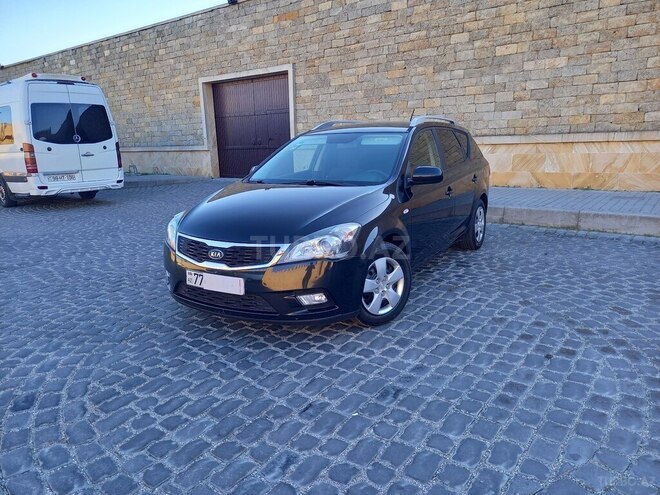 Kia  2010, 232,000 km - 1.4 l - Bakı