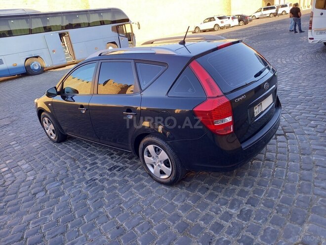 Kia  2010, 232,000 km - 1.4 l - Bakı