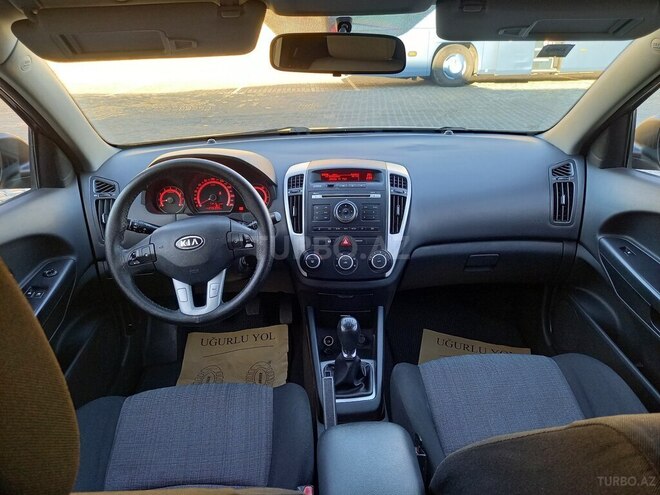 Kia  2010, 232,000 km - 1.4 l - Bakı