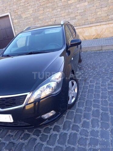 Kia  2010, 232,000 km - 1.4 l - Bakı