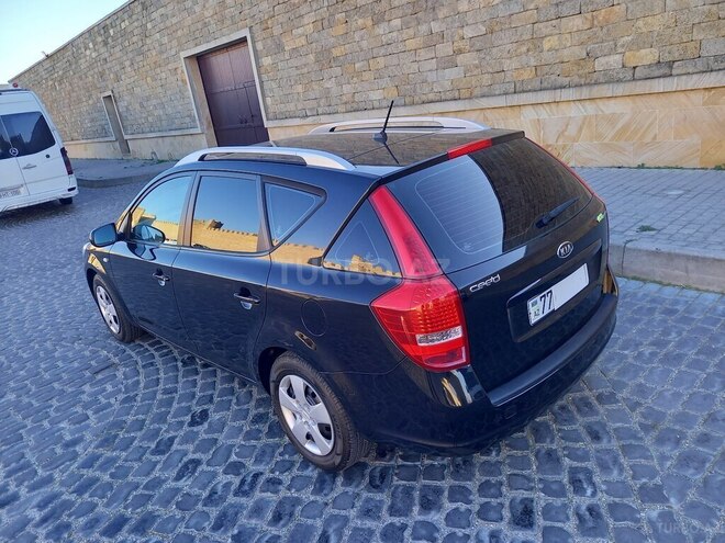 Kia  2010, 232,000 km - 1.4 l - Bakı