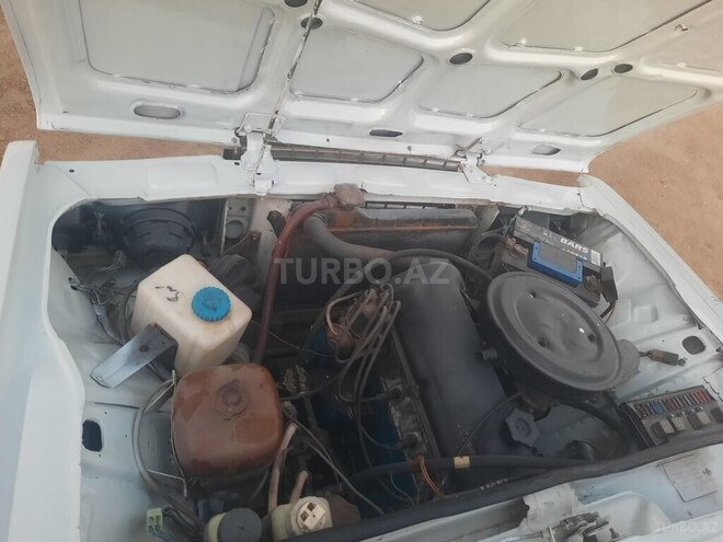 LADA (VAZ) 2107 1992, 54,646 km - 1.6 л - Salyan