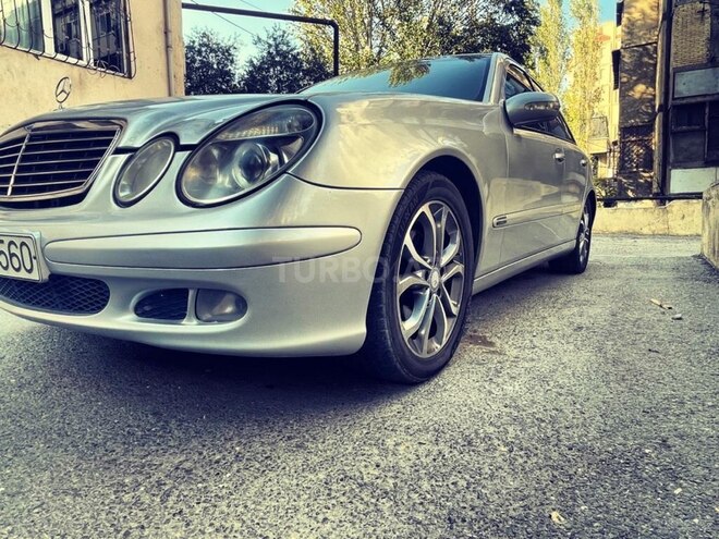 Mercedes E 220 2002, 433,000 km - 2.2 l - Bakı