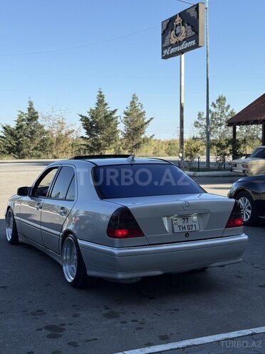 Mercedes C 240 2000, 244,000 km - 2.4 l - Yevlax