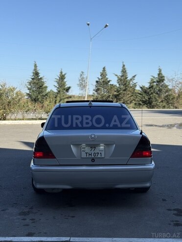 Mercedes C 240 2000, 244,000 km - 2.4 l - Yevlax