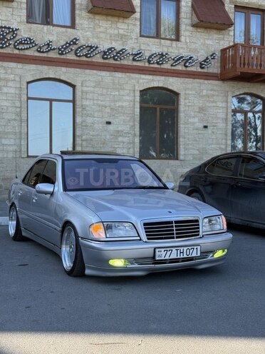 Mercedes C 240 2000, 244,000 km - 2.4 l - Yevlax