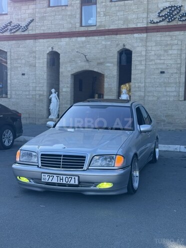 Mercedes C 240 2000, 244,000 km - 2.4 l - Yevlax