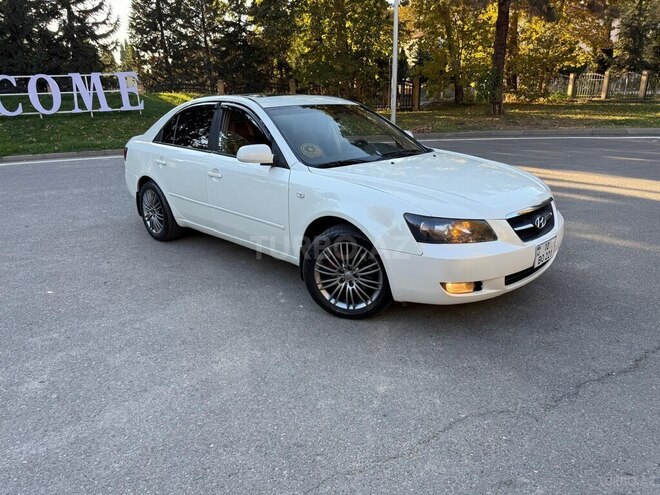 Hyundai Sonata-2