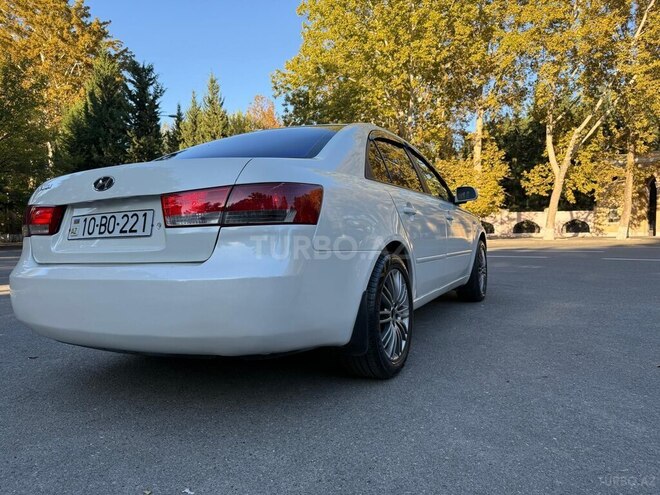 Hyundai Sonata-8