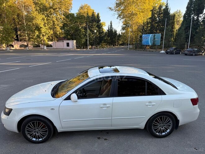 Hyundai Sonata-10