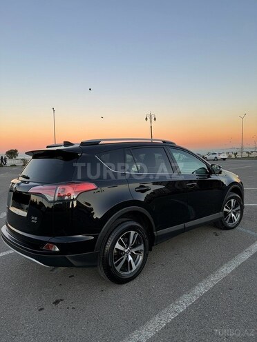 Toyota RAV4-14