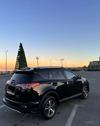 Toyota RAV4-6