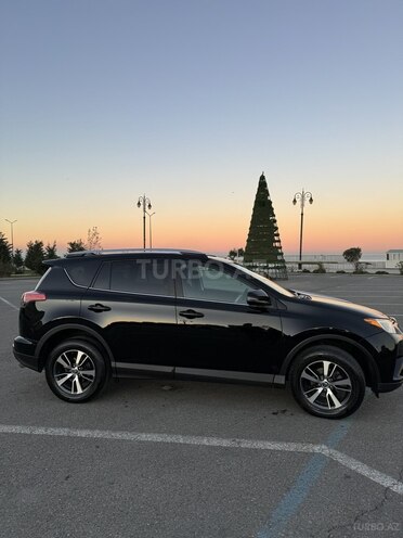 Toyota RAV4-13