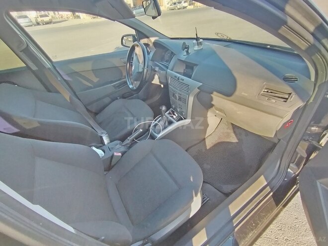 Opel Astra 2009, 279,009 km - 1.4 l - Göyçay