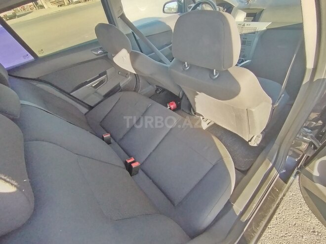 Opel Astra 2009, 279,009 km - 1.4 l - Göyçay