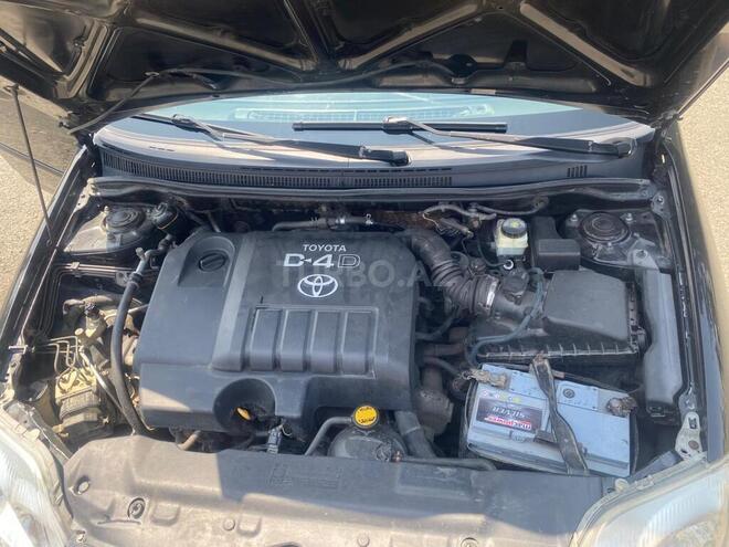 Toyota Corolla 2006, 370,000 km - 1.4 l - Naftalan