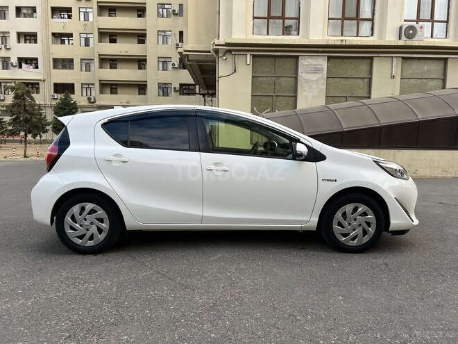 Toyota Aqua 2019, 120,000 km - 1.5 l - Bakı