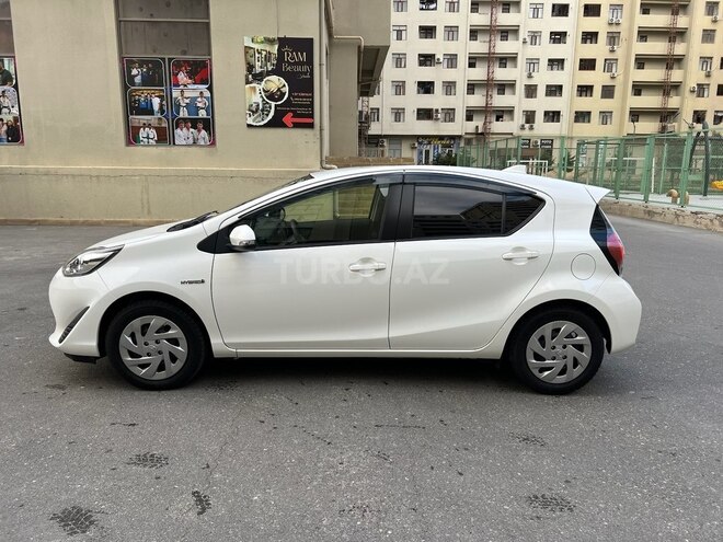 Toyota Aqua 2019, 120,000 km - 1.5 l - Bakı