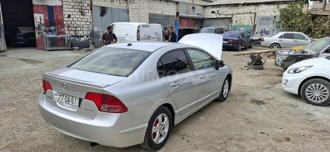 Honda Civic 2008, 250,000 km - 1.3 л - Bakı