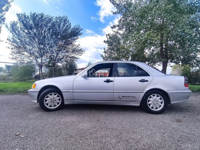 Mercedes C 230 2000, 288,073 km - 2.3 л - Qəbələ