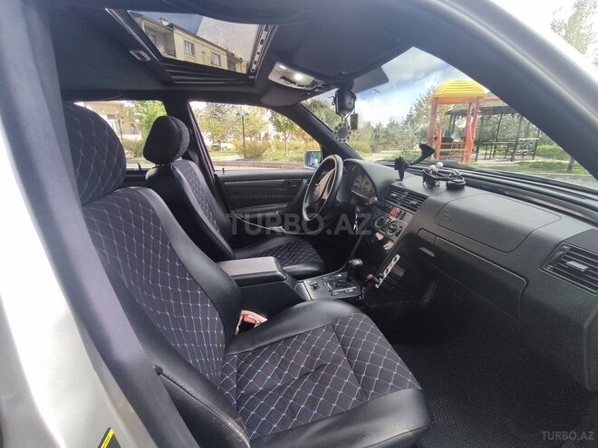 Mercedes C 230 2000, 288,073 km - 2.3 л - Qəbələ