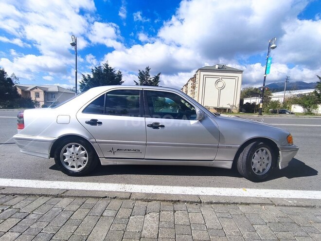 Mercedes C 230 2000, 288,073 km - 2.3 л - Qəbələ