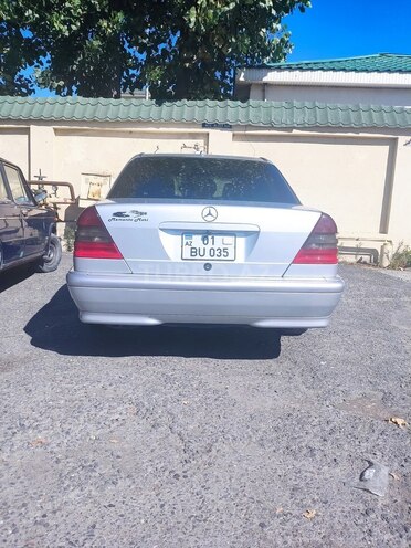 Mercedes C 230 2000, 288,073 km - 2.3 л - Qəbələ