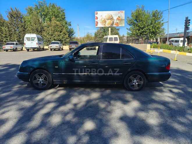 Mercedes E 230 1996, 256,458 km - 2.3 l - Qazax