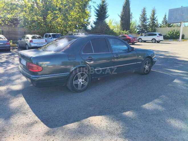Mercedes E 230 1996, 256,458 km - 2.3 l - Qazax