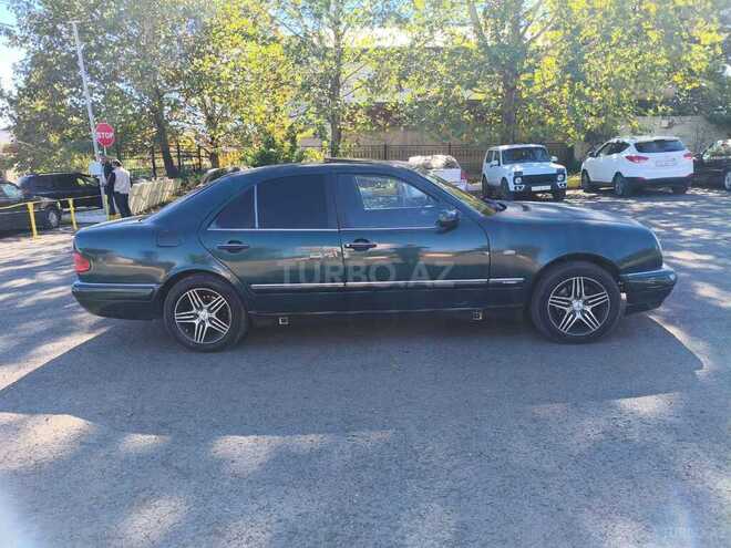 Mercedes E 230 1996, 256,458 km - 2.3 l - Qazax