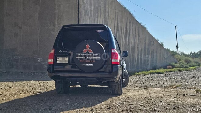 Mitsubishi Pajero 2005, 330,000 km - 3.0 l - Bakı
