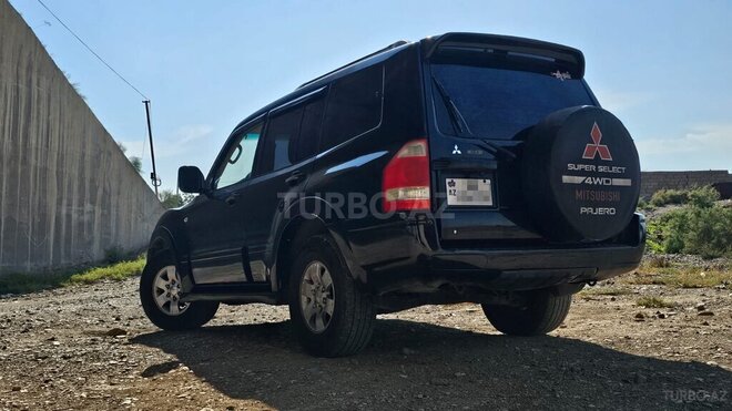 Mitsubishi Pajero 2005, 330,000 km - 3.0 l - Bakı