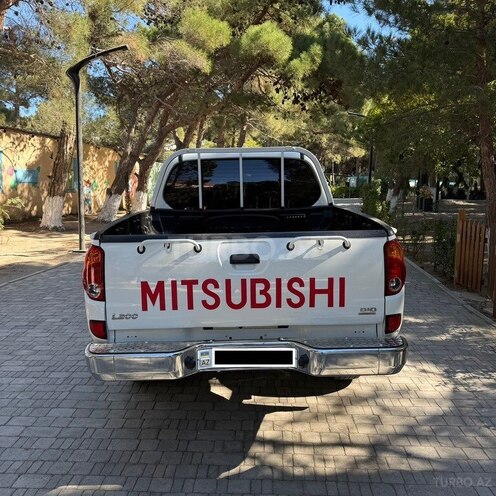 Mitsubishi L200 2012, 195,740 km - 2.5 l - Xırdalan