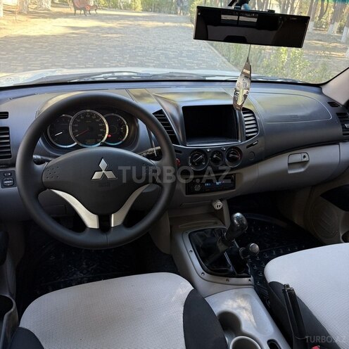 Mitsubishi L200 2012, 195,740 km - 2.5 l - Xırdalan