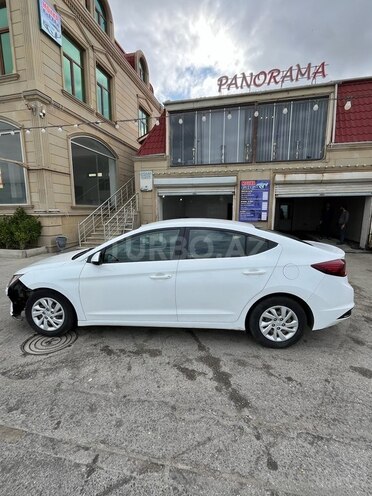 Hyundai Elantra 2018, 144,000 km - 2.0 л - Bakı