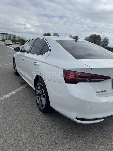 Skoda Octavia 2024, 22,000 km - 1.5 l - Bakı